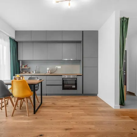 Xtn Chill House Aeroport With Parking Kolozsvár